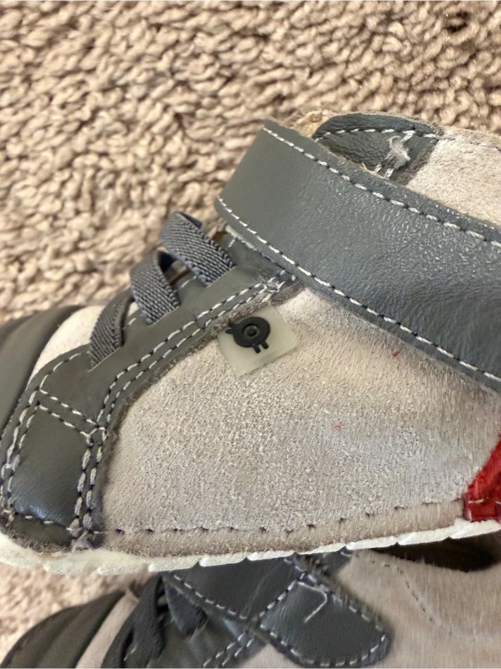 Old Soles high pave Gray Suede Baby Sneakers Red Heel baby walker shoes size 3